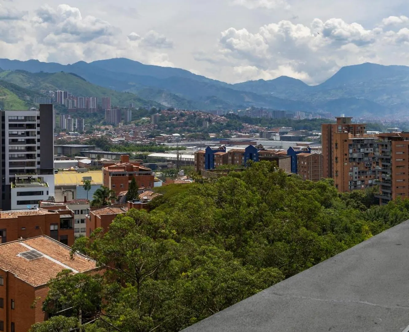 Poblado Excelente Ubicacion Central Apartment Medellin